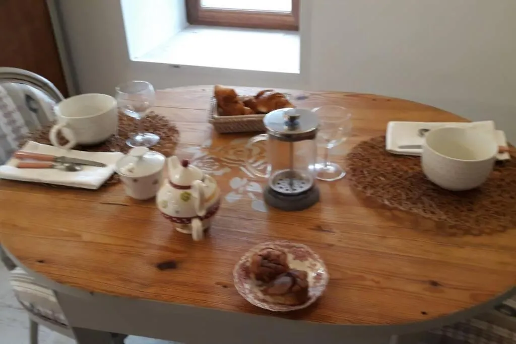 Célèzen Gite de charme avec spa Brengues Apartamento